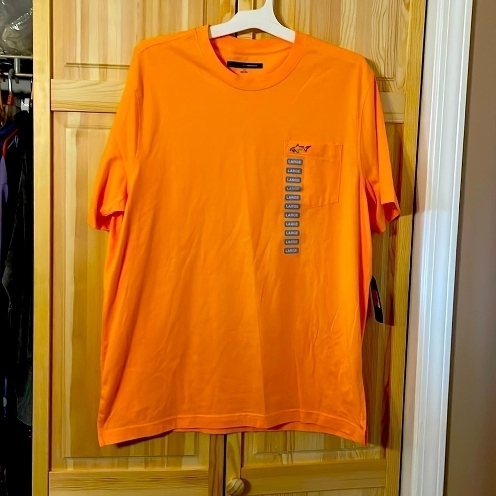 NWT Greg Norman T-shirt lg.